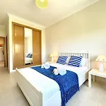 Portimao Riverview 2 With Pool By Homing Apartment Strand Praia da Rocha