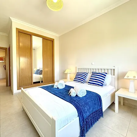 Portimao Riverview 2 With Pool By Homing Apartamento Praia da Rocha