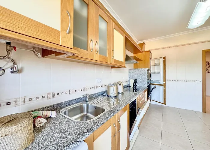 Portimao Riverview 2 With Pool By Homing * Praia da Rocha