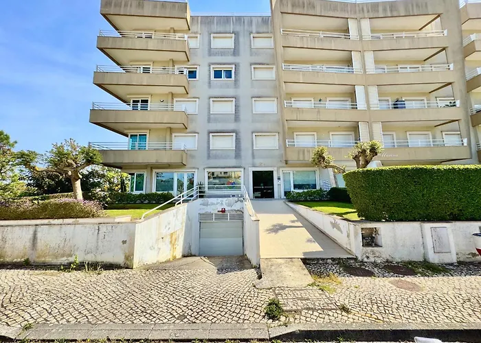 Portimao Riverview 2 With Pool By Homing Praia da Rocha