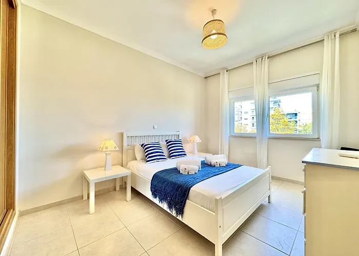 Apartament Portimao Riverview 2 With Pool By Homing Praia da Rocha