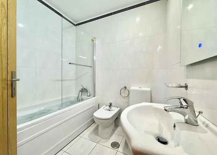 Portimao Riverview 2 With Pool By Homing Apartament