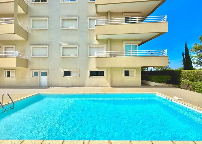 Portimao Riverview 2 With Pool By Homing Apartament *