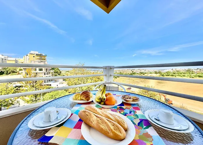 Portimao Riverview 2 With Pool By Homing Apartament