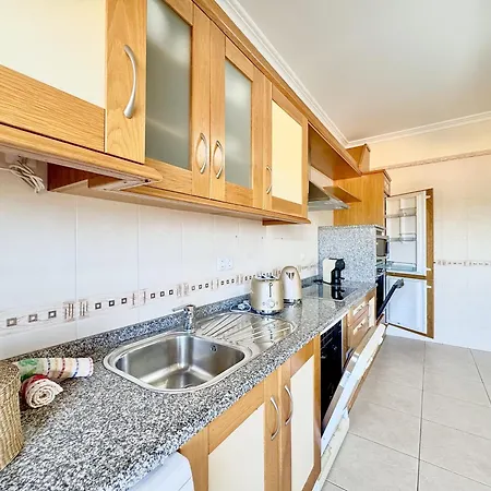 Portimao Riverview 2 With Pool By Homing * Praia da Rocha